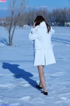 瑞雪中美女连裤袜黑高祝大家快乐!8P